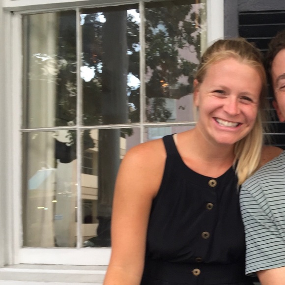 Meet your Posher, Ellen - Picture 1 of 1